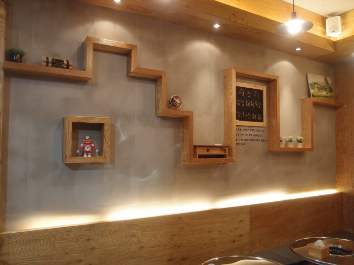 매장벽면 인테리어 1