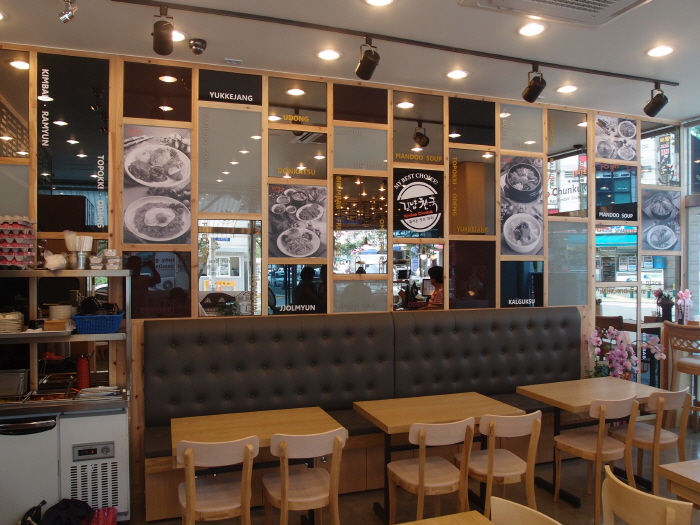 의탁자 붙박이 쇼파