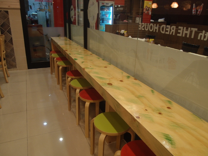 붙박이 테이블 의탁자